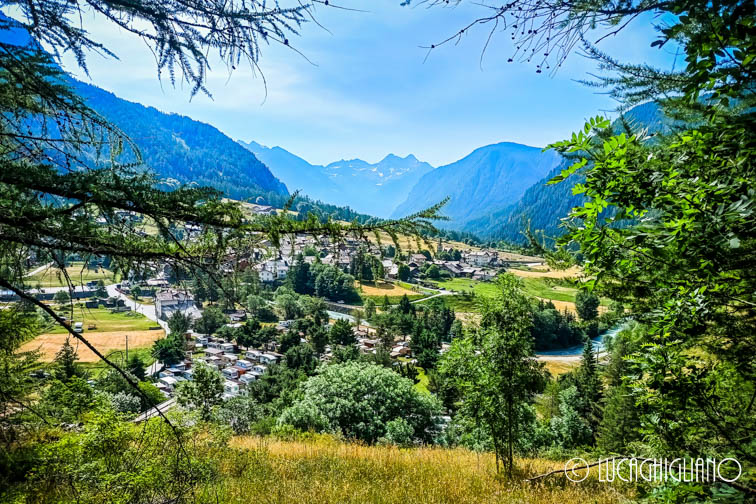 Val d'Ayas: Tchavanna e Ru Courtod in MTB - salendo in quota