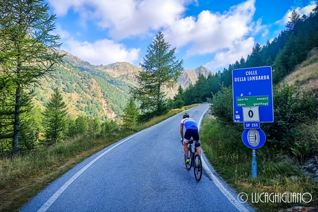 Vinadio Vinadio in bici da corsa: dopo il bivio per il colle