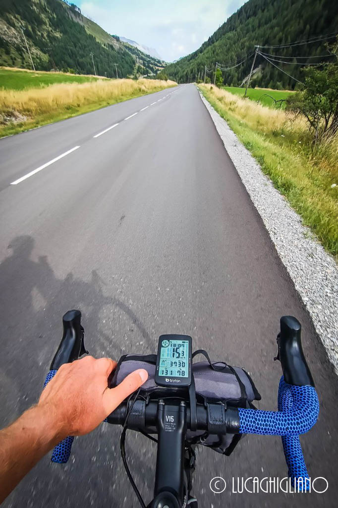 Vinadio Vinadio in bici da corsa: noi lo chiamiamo colle della Maddalena - i francesi col de Larche